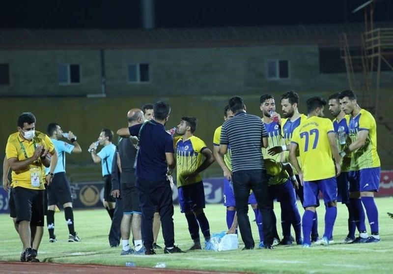 نفت مسجدسلیمان برای بازی با نساجی در تهران اردو زد، هنوز نفت مسجدسلیمان برای بازی با نساجی در تهران اردو زد، هنوز چکی به شاگردان تارتار داده نشده است
